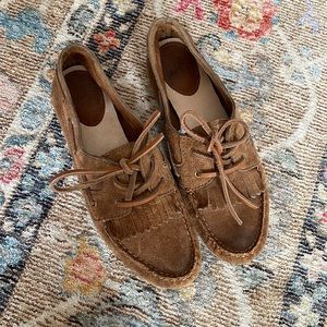 FRYE Wendy Lace Moccasins